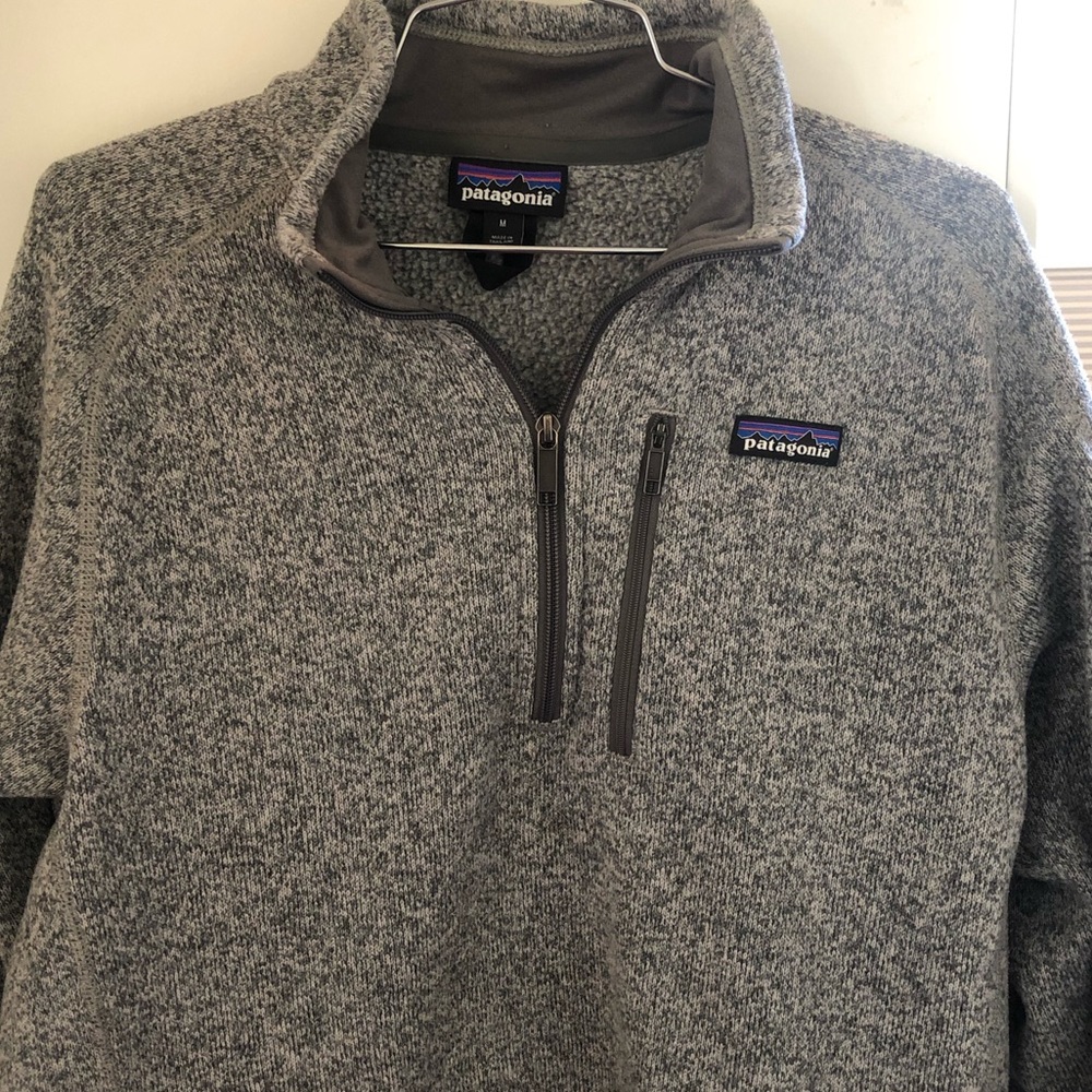 Medium Patagonia pull over better sweater fleece — mens sizing